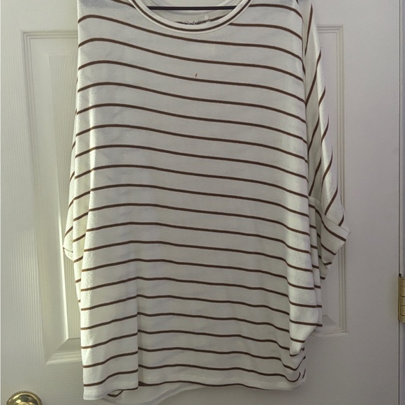 Maurice’s striped long sleeve shirt - Picture 4 of 5